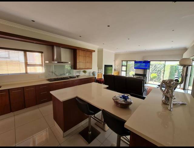 3 BEDROOM HOUSE FOR SALE IN RETIRE AT MIDSTREAM